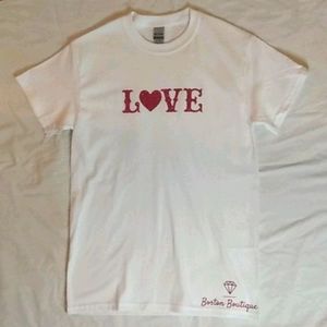 Boston boutique "LOVE" T shirt